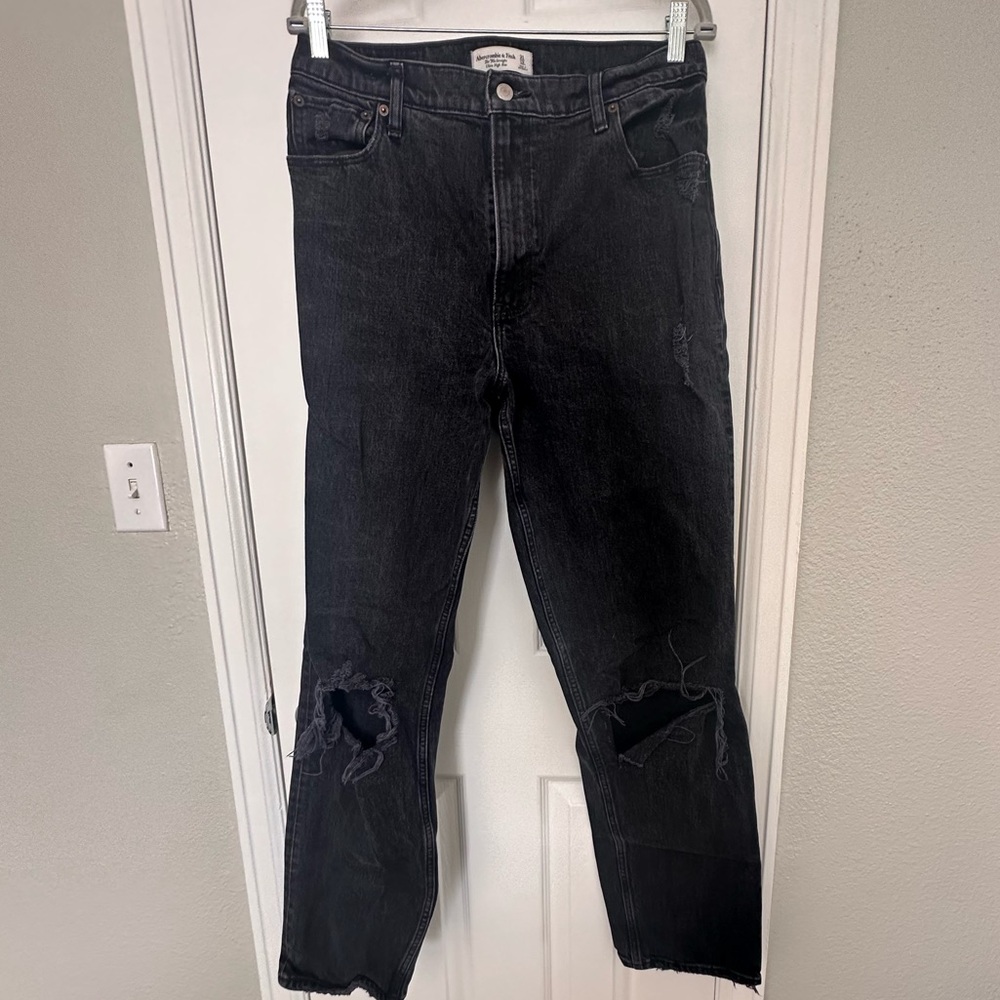 Abercrombie & Fitch Distressed 90s Ultra High Rise Jean TALL